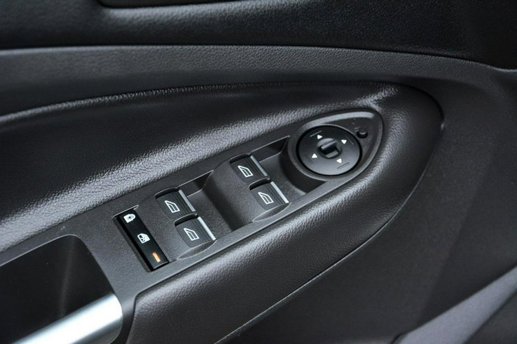 Ford Kuga ST-Line El.Fotel Radar Navi Skóry Ledy Kamera El. Klapa ParkAssist zdjęcie 32