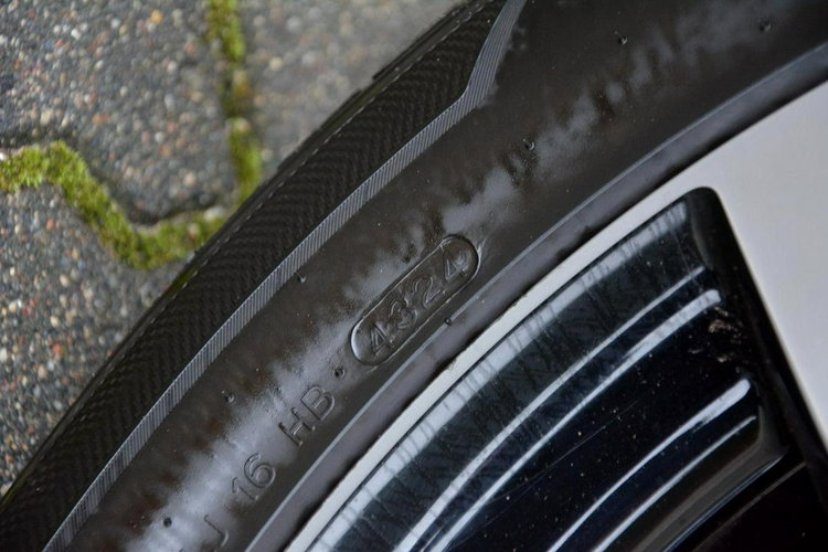 Ford Kuga ST-Line El.Fotel Radar Navi Skóry Ledy Kamera El. Klapa ParkAssist zdjęcie 37