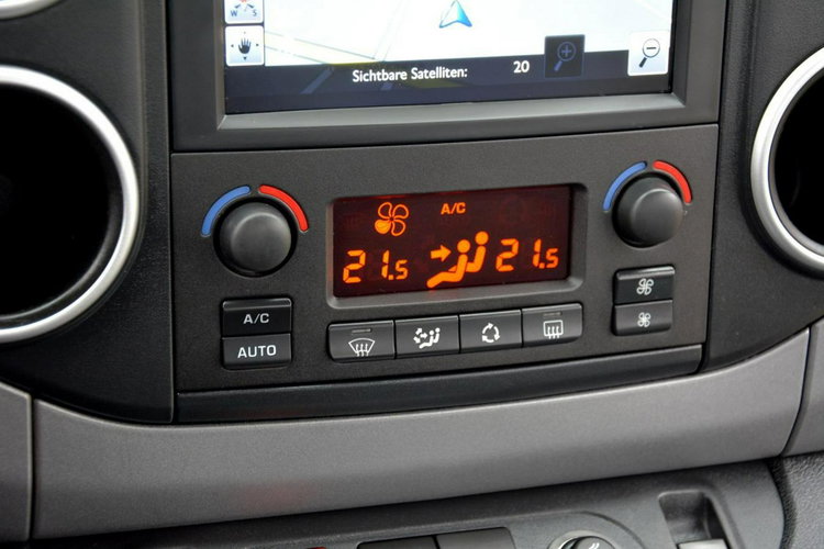 Citroen Berlingo Multispace Ledy Klimatronic duża Navi AppleCar Parktronic aso Hak zdjęcie 24