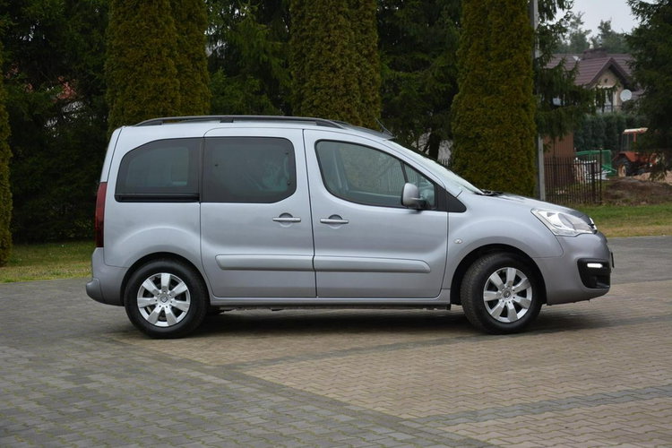 Citroen Berlingo Multispace Ledy Klimatronic duża Navi AppleCar Parktronic aso Hak zdjęcie 4