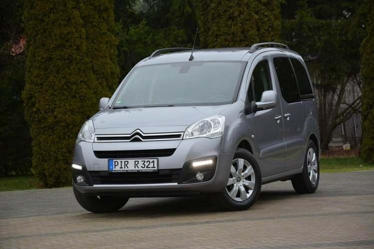 Citroen Berlingo Multispace Ledy Klimatronic duża Navi AppleCar Parktronic aso Hak zdjęcie 8