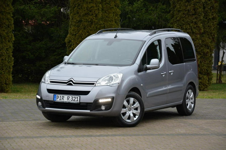 Citroen Berlingo Multispace Ledy Klimatronic duża Navi AppleCar Parktronic aso Hak zdjęcie 9