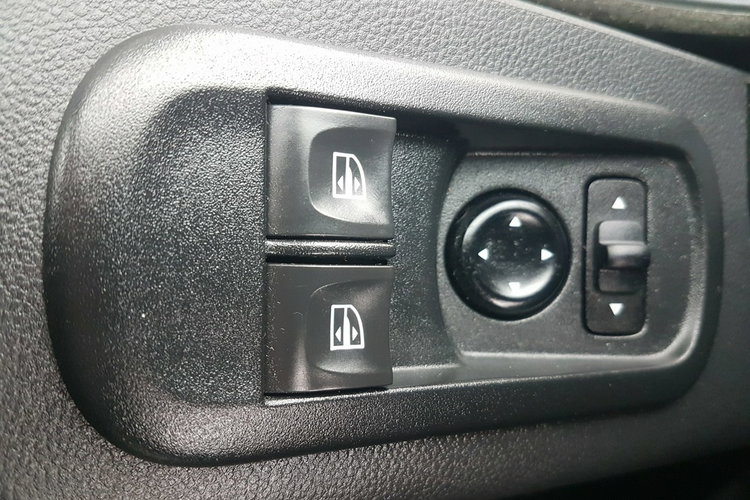 Renault Master 8EP CHŁODNIA MROŹNIA 4.21x2.11x2.01 IZOTERMA AGREGAT THERMO KING V-500 zdjęcie 10