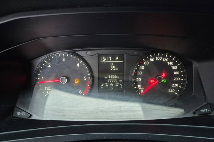 Transporter Volkswagen T6 2.0 TDI LONG zdjęcie 23