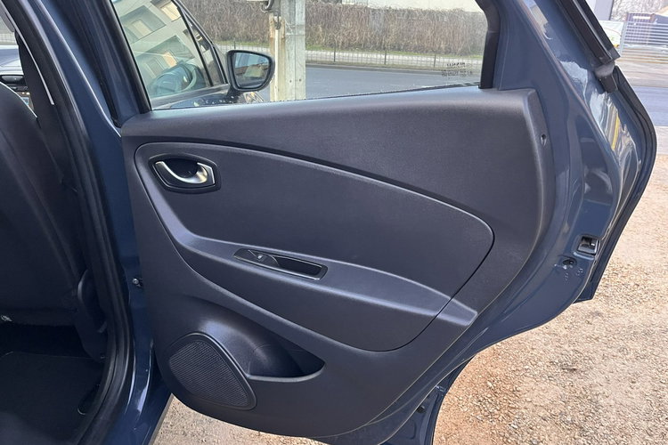 Renault Captur 1.5 Zarejestrowany Klima ALu Navi LED Stan Idealny Bezwypadk Opłacony zdjęcie 22