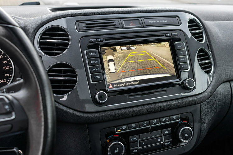 Volkswagen Touran 2.0_Diesel_177KM_154 tyś. km_4x4_R-LINE zdjęcie 17