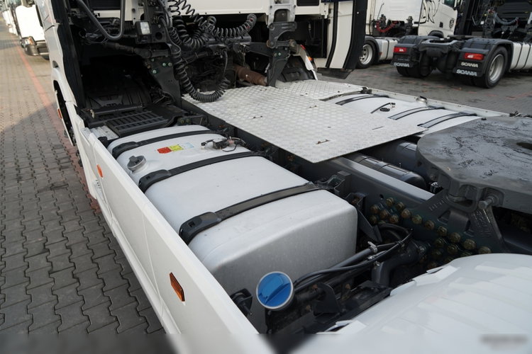 Scania S 450 / KLIMA POSTOJOWA / CAŁA NA PODUSZKACH / NAVI  zdjęcie 13