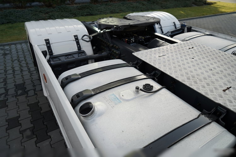 Scania S 450 / KLIMA POSTOJOWA / CAŁA NA PODUSZKACH / NAVI  zdjęcie 17