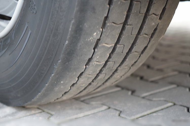 Scania S 450 / KLIMA POSTOJOWA / CAŁA NA PODUSZKACH / NAVI  zdjęcie 18