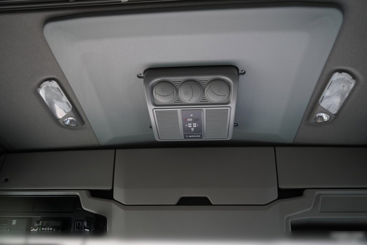 Scania S 450 / KLIMA POSTOJOWA / CAŁA NA PODUSZKACH / NAVI  zdjęcie 33