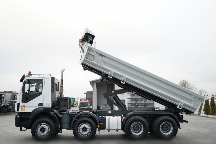 Iveco TRAKKER 450 / 8x4 / WYWROTKA / HYDROBURTA / BORDMATIC / EURO 6 /  zdjęcie 3