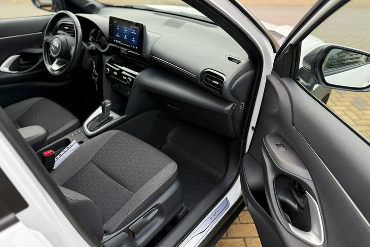 Toyota Yaris Cross I Właściel Salon Polska Gwaranacja 2026 zdjęcie 15