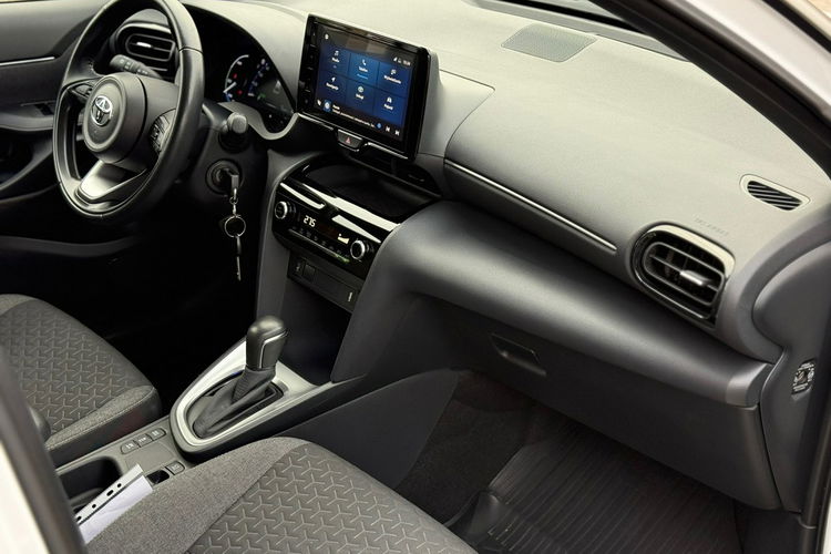 Toyota Yaris Cross I Właściel Salon Polska Gwaranacja 2026 zdjęcie 7