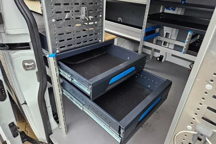 Ford transit-custom L2H2 69900zł NETTO Zabudowa warsztatowa 2.0TdCi/170KM zdjęcie 19