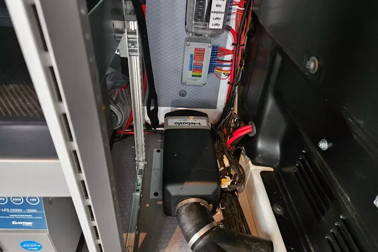 Ford transit-custom L2H2 69900zł NETTO Zabudowa warsztatowa 2.0TdCi/170KM zdjęcie 21