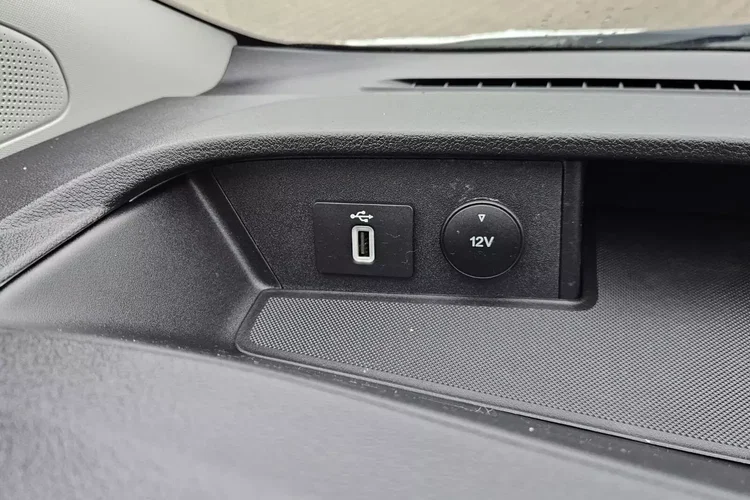 Ford transit-custom L2H2 69900zł NETTO Zabudowa warsztatowa 2.0TdCi/170KM zdjęcie 25