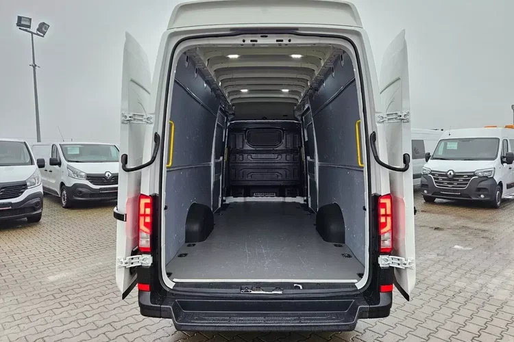 Volkswagen Crafter L4H3 99999zł NETTO 2.0TDi/140KM zdjęcie 13