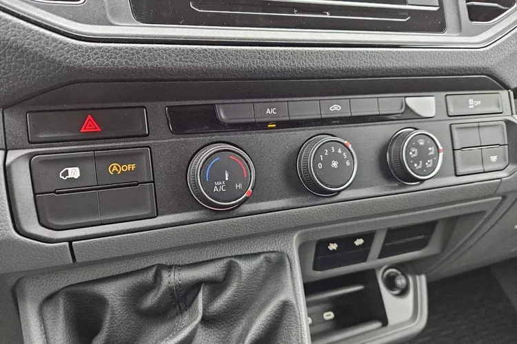 Volkswagen Crafter L4H3 99999zł NETTO 2.0TDi/140KM zdjęcie 24