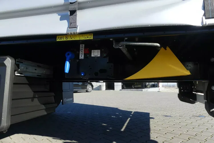 Krone MEGA / FIRANKA / OŚ PODNOSZONA / DACH PODNOSZONY / zdjęcie 22