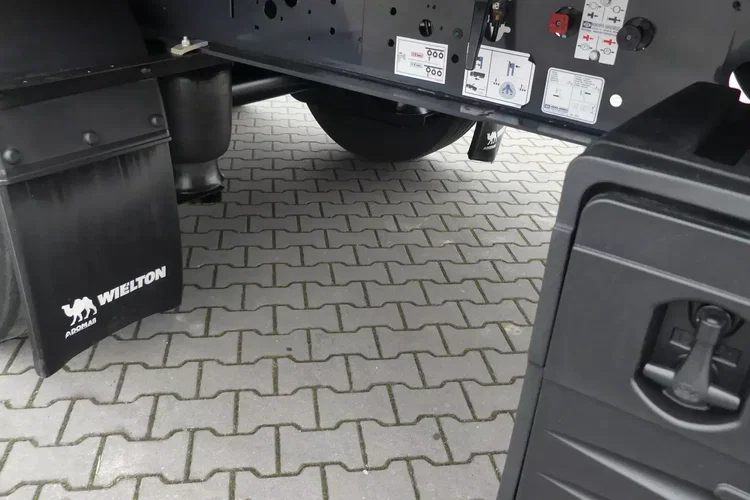 Wielton FIRANKA / OŚ PODNOSZONA / OSIE SAF / DACH PODNOSZONY / zdjęcie 19