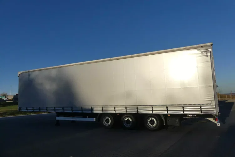 KAESSBOHRER MEGA / FIRANKA / OŚ PODNOSZONA / DACH PODNOSZONY / zdjęcie 5