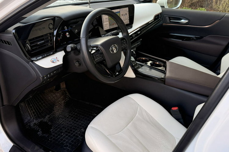 Toyota Mirai Gwarancja, Salon Polska, Cesja Leasingu, Super Wypas Executive i VIP zdjęcie 13