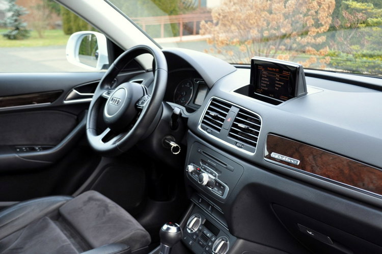 Audi Q3 2.0TDI(177KM) S-Line Xenon Led Navi Klimatronik Skóry Automat Alu17" zdjęcie 18