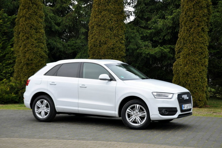 Audi Q3 2.0TDI(177KM) S-Line Xenon Led Navi Klimatronik Skóry Automat Alu17" zdjęcie 4