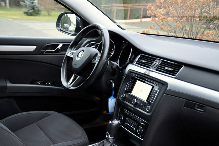 Skoda Superb 2.0TDI(170KM) Lift DSG Xenon Led Navi Welur El.Fotele Chrom Alu17"ASO zdjęcie 17