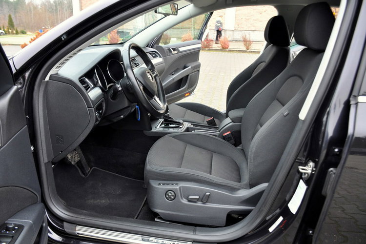 Skoda Superb 2.0TDI(170KM) Lift DSG Xenon Led Navi Welur El.Fotele Chrom Alu17"ASO zdjęcie 21