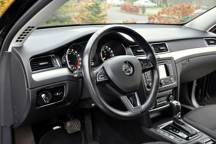 Skoda Superb 2.0TDI(170KM) Lift DSG Xenon Led Navi Welur El.Fotele Chrom Alu17"ASO zdjęcie 22