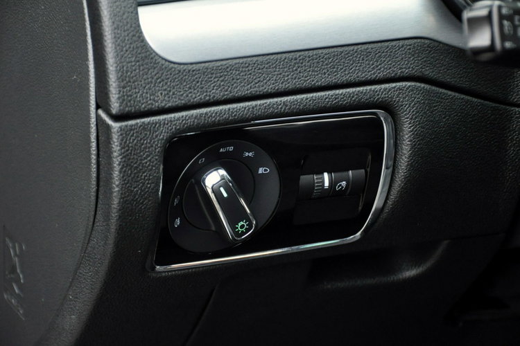 Skoda Superb 2.0TDI(170KM) Lift DSG Xenon Led Navi Welur El.Fotele Chrom Alu17"ASO zdjęcie 36