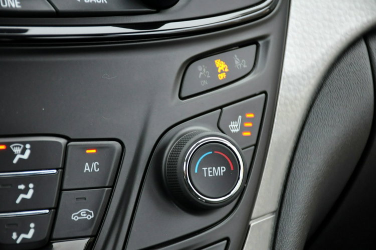 Opel Insignia 2.0CDTi(170KM) Lift Xenon Led Navi Kamera BLS Keyless Go Alu18"ASO zdjęcie 34