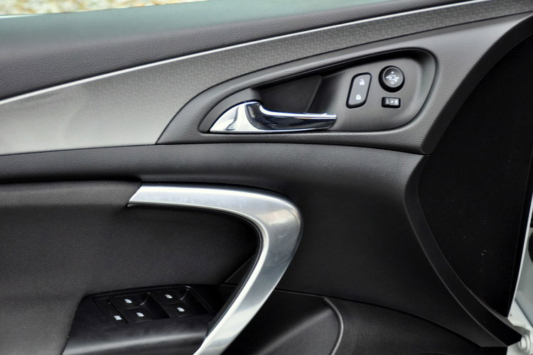 Opel Insignia 2.0CDTi(170KM) Lift Xenon Led Navi Kamera BLS Keyless Go Alu18"ASO zdjęcie 37