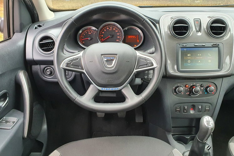 Dacia Sandero Stepway 0.9 tCe 90KM # NAVI # Klima # Tempomat # Parktronic # Super Stan zdjęcie 16