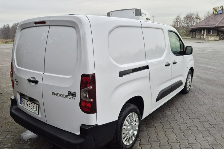 Toyota Proace City Lift Chłodnia Salon PL Przebieg: 4500 km zdjęcie 8