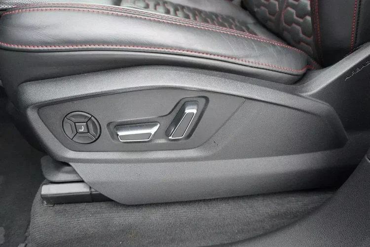 Audi rs-q8 zdjęcie 22