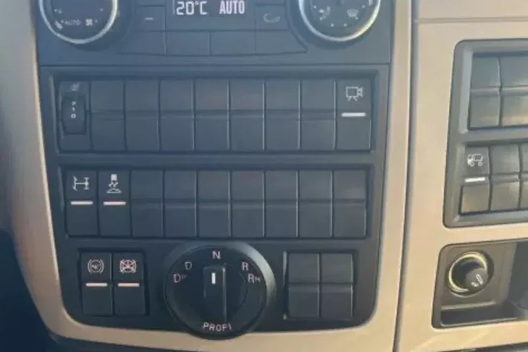 MAN TGM 15.250 zdjęcie 10