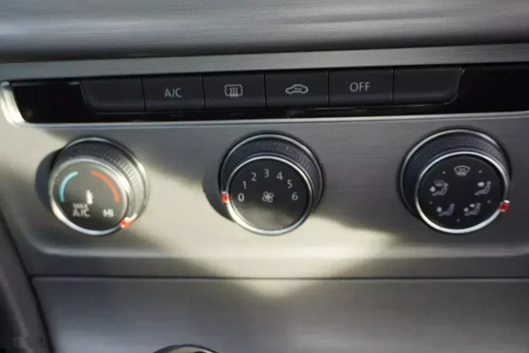 Volkswagen golf zdjęcie 37