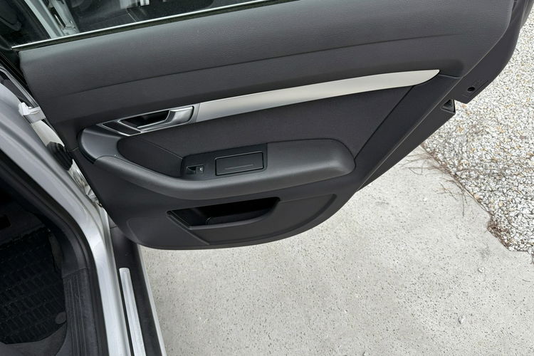 Audi A6 Zadbane - bezwypadkowe z oryginalnym przebiegiem. zdjęcie 6
