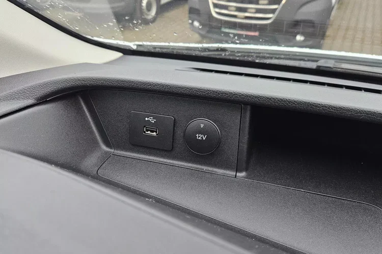 Ford transit L4H3 89900zł NETTO Brygadówka 6 osób 2.0TdCi/170KM zdjęcie 21