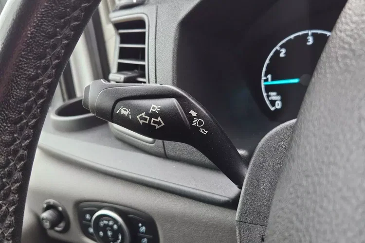 Ford transit L4H3 89900zł NETTO Brygadówka 6 osób 2.0TdCi/170KM zdjęcie 22