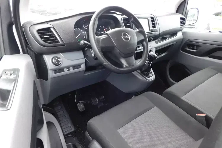 Opel Vivaro zdjęcie 8