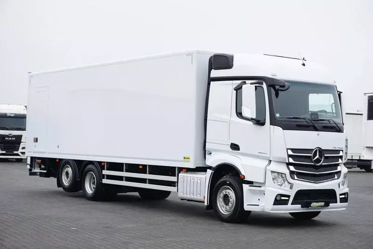 Mercedes ACTROS / 2645 / E 6 / KONTENER + WINDA / 22 PALETY / ŁAD. 13 467 KG / OŚ SKRĘTNA zdjęcie 1