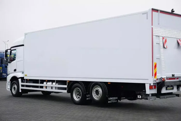 Mercedes ACTROS / 2645 / E 6 / KONTENER + WINDA / 22 PALETY / ŁAD. 13 467 KG / OŚ SKRĘTNA zdjęcie 28