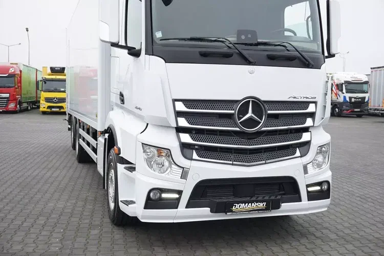 Mercedes ACTROS / 2645 / E 6 / KONTENER + WINDA / 22 PALETY / ŁAD. 13 467 KG / OŚ SKRĘTNA zdjęcie 33