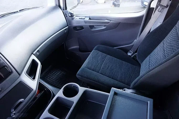 Mercedes ATEGO / 1223 / ACC / EURO 6 / CHŁODNIA + WINDA / MULTITEMPERATURA zdjęcie 22