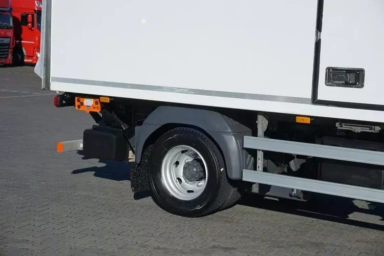 Mercedes ATEGO / 1223 / ACC / EURO 6 / CHŁODNIA + WINDA / MULTITEMPERATURA zdjęcie 38