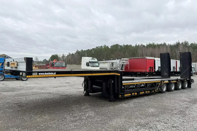 BODEX 4 osiowa NN4J Niskopodwoziówka Niskopodwozie zdjęcie 32