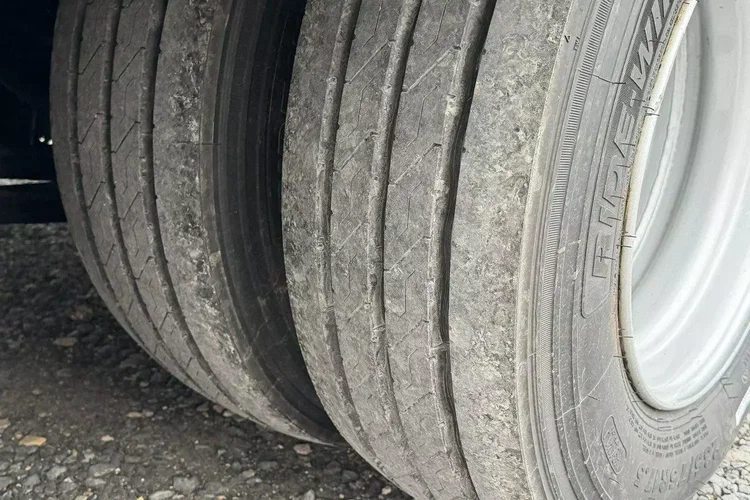 BODEX 4 osiowa NN4J Niskopodwoziówka Niskopodwozie zdjęcie 47